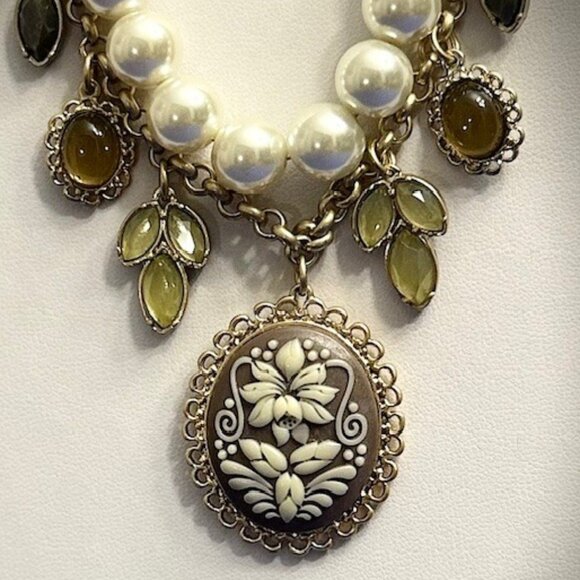 Lia Sophia "SOUTHERN BELLE" Necklace - Picture 5 of 12